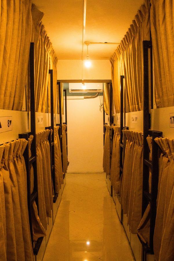Hotel Bunk Planet Kandy Exterior foto