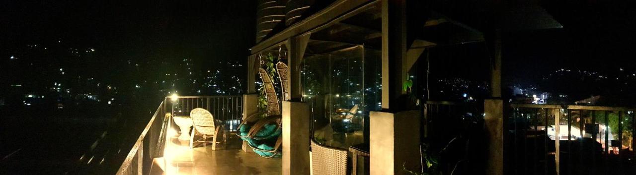Hotel Bunk Planet Kandy Exterior foto